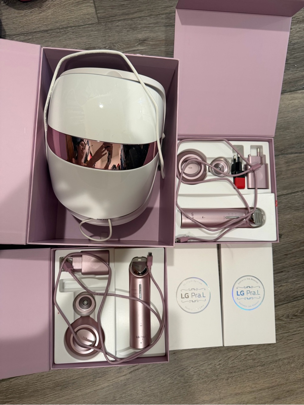 LG Pra.L Total Lift Up Care Kit in Silver and White